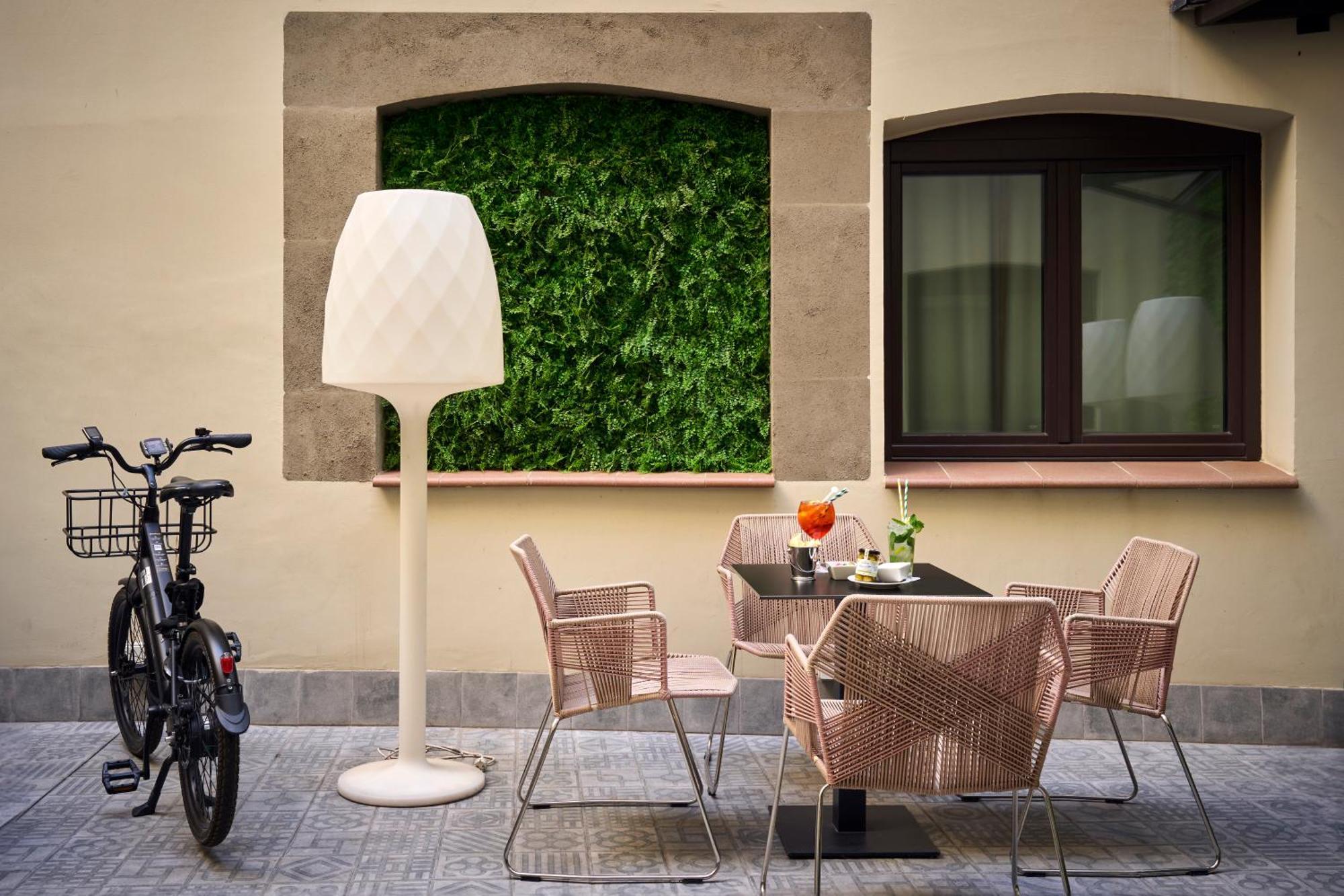 Catalonia Born Hotel Barcelona Exterior foto