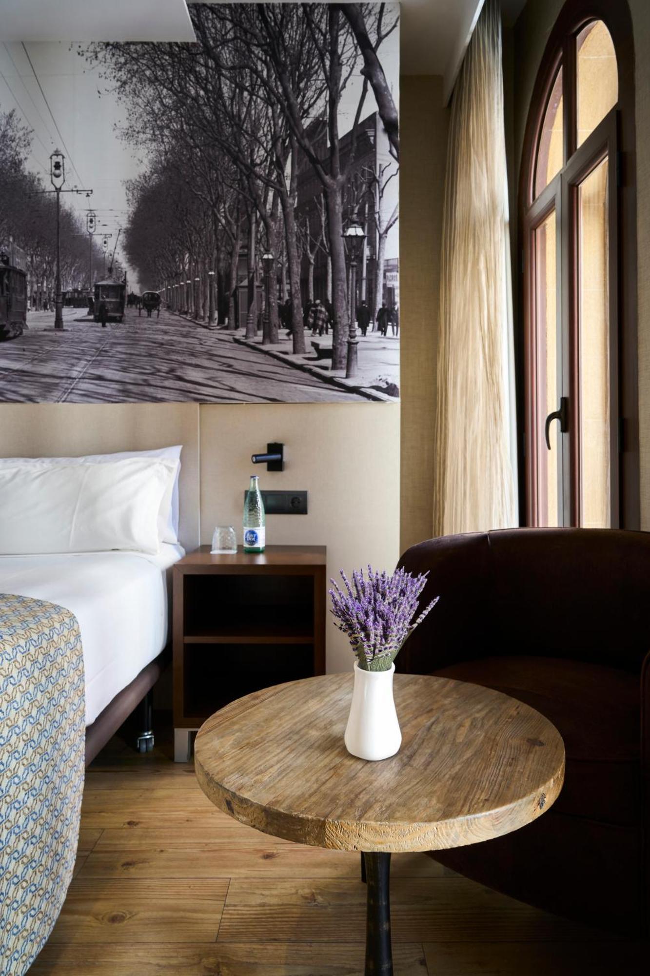 Catalonia Born Hotel Barcelona Exterior foto