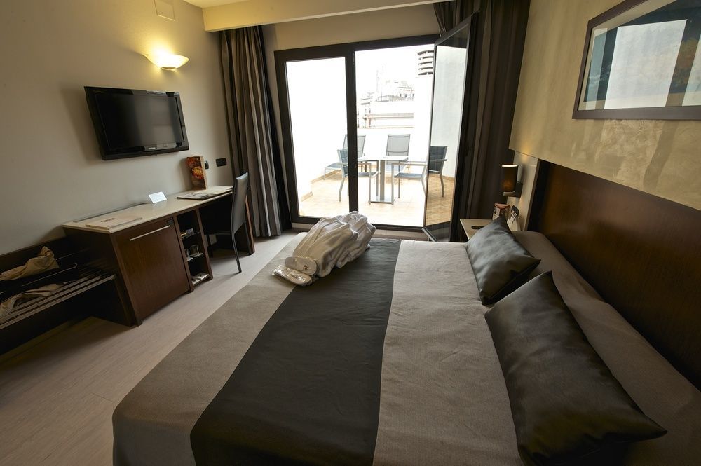 Catalonia Born Hotel Barcelona Exterior foto